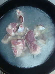 東莞食材配送?中心談談，哪些人不適合喝豬筒骨湯？